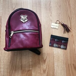 Harry Potter Mini Backpack Keychain ID Card Wallet Hogwart's Wizarding World NEW